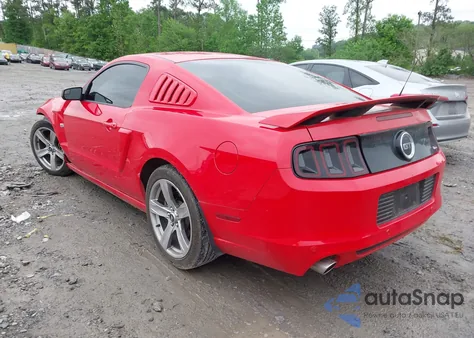 2013 Ford Mustang Gt Premium z USA, uszkodzony, nr VIN 1ZVBP8CF4D5265576